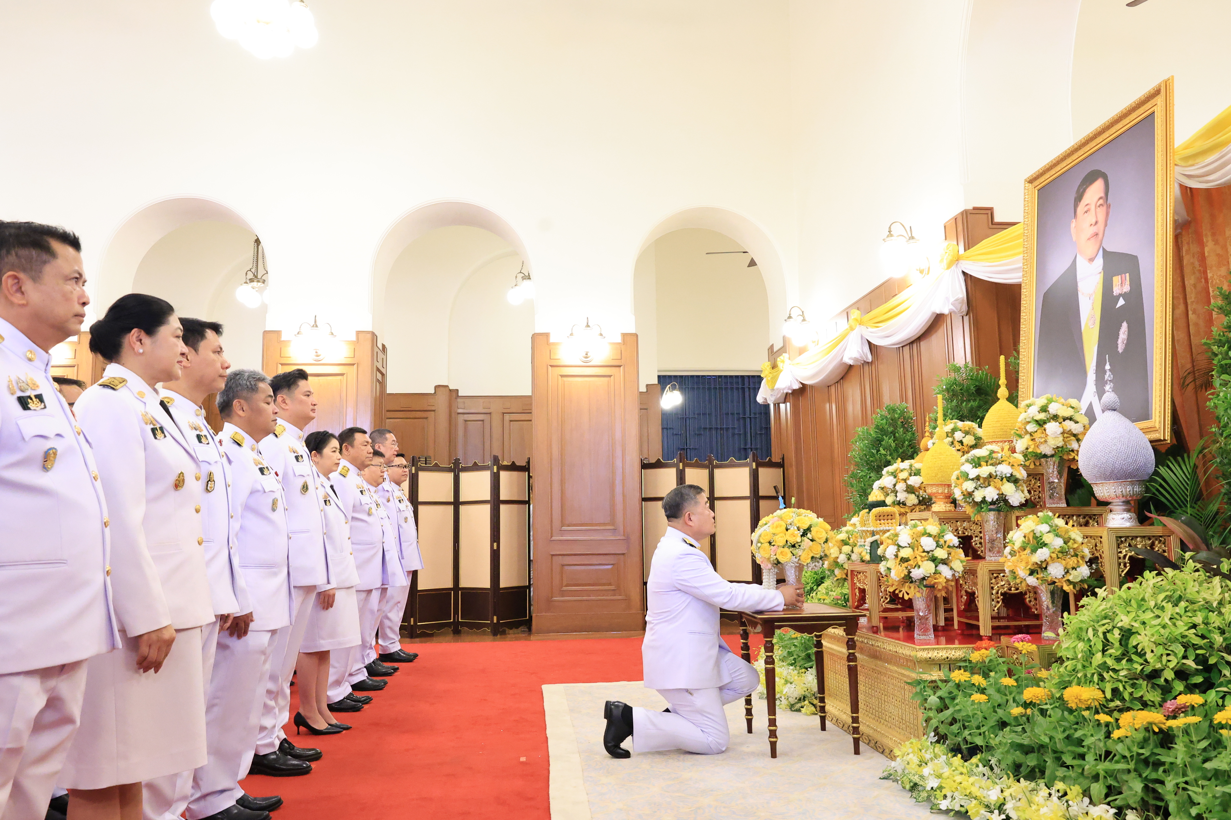title - เลขาธิการ ส.ป.ก. ร่วมถวายแจกันดอกไม้และลงนามถวายพระพร เนื่องในโอกาสวันเฉลิมพระชนมพรรษา พระบาทสมเด็จพระปรเมนทรรามาธิบดีศรีสินทร มหาวชิราลงกรณ พระวชิรเกล้าเจ้าอยู่หัว 28 กรกฎาคม 2568